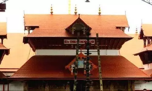 ഗുരുവായൂര്‍ ഏകാദശി ഡിസംബര്‍ നാലിനെന്ന് കാണിപ്പയ്യൂർ, മൂ​ന്നി​നെ​ന്ന് ദേ​വ​സ്വം