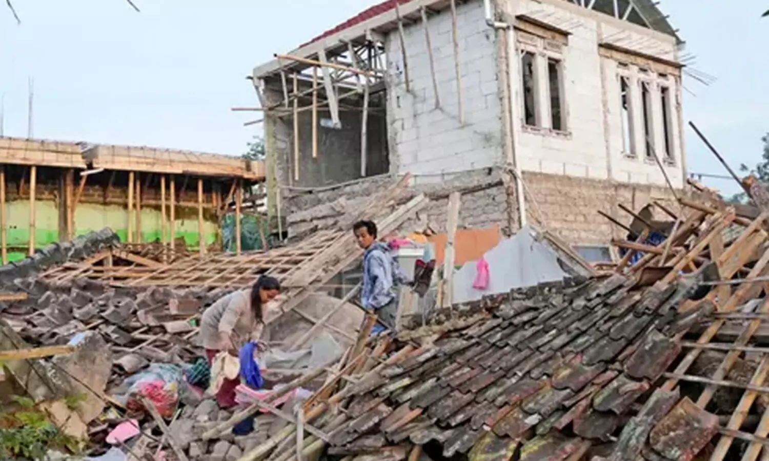 Indonesia to give compensation to earthquake victims: President