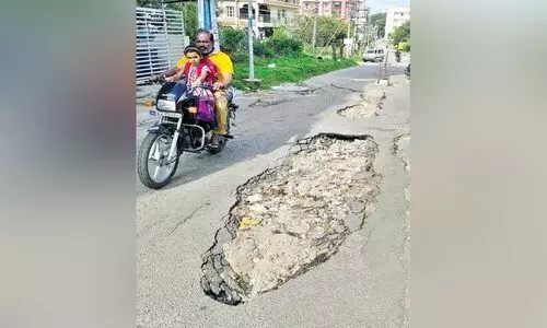 എന്നുതീരും നഗരയാത്രാദുരിതം? എന്നുതീരും നഗരയാത്രാദുരിതം?