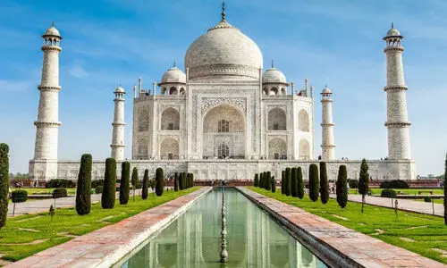 താജ്മഹലിൽ നമസ്കരിക്കുന്നതായ ദൃശ്യത്തിന്റെ ആധികാരികത അന്വേഷിക്കുമെന്ന് ആർക്കിയോളജിക്കൽ സർവേ ഓഫ് ഇന്ത്യ
