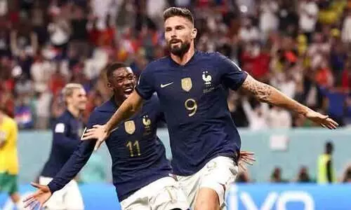 ജിറൂഡിന് ഇരട്ട ഗോൾ; ഫ്രാൻസ് 4-1ന് മുന്നിൽ