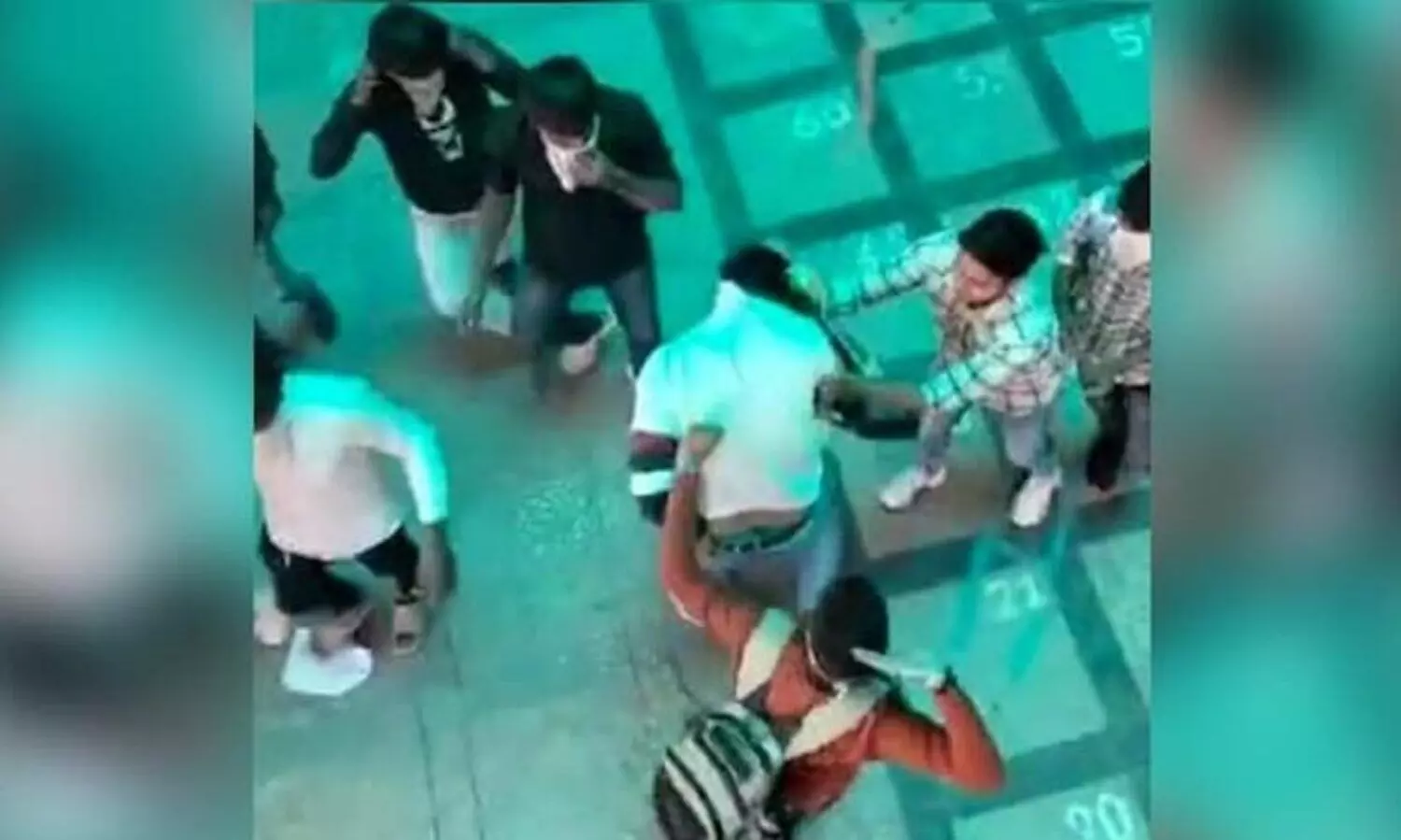 ലൗ ജിഹാദ് ആരോപിച്ച് മുസ്ലീം വിദ്യാർഥികൾക്ക് ബജ്‌റംഗ്ദൾ-വി.എച്ച്.പി പ്രവർത്തകരുടെ ക്രൂര മർദനം