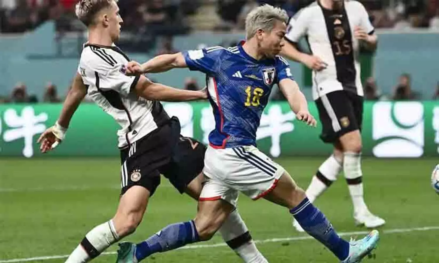 അർജന്റീനയുടെ അതേ വിധി; ജർമൻ മതിലും തകർന്നടിഞ്ഞു