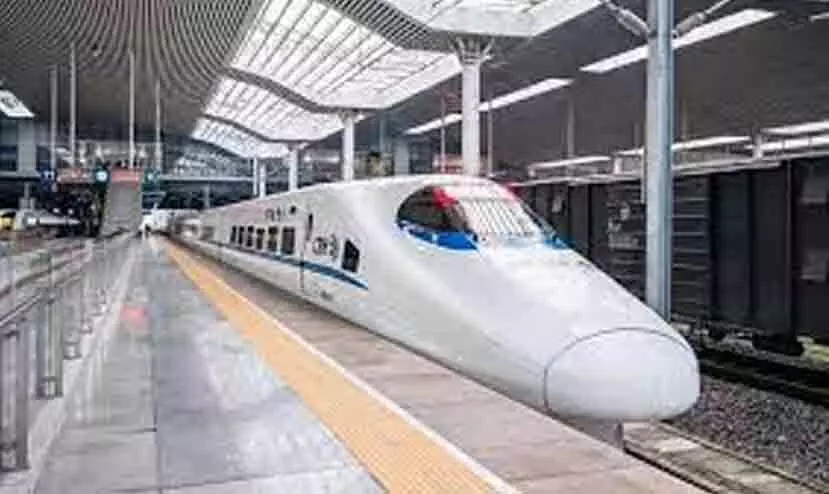 സിൽവർ ലൈൻ: ഒരു തുണ്ടുഭൂമിയേറ്റെടുത്തില്ല; ശമ്പളത്തിനായി ചെലവിട്ടത് 13.49 കോടി