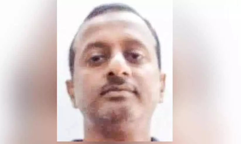 ജോലി വാഗ്ദാനം ചെയ്ത് പണം തട്ടി; രണ്ടുപേർ പിടിയിൽ ജോലി വാഗ്ദാനം ചെയ്ത് പണം തട്ടി; രണ്ടുപേർ പിടിയിൽ