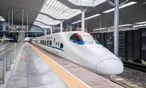 സിൽവർ ലൈൻ: ഒരു തുണ്ടുഭൂമിയേറ്റെടുത്തില്ല; ശമ്പളത്തിനായി ചെലവിട്ടത് 13.49 കോടി