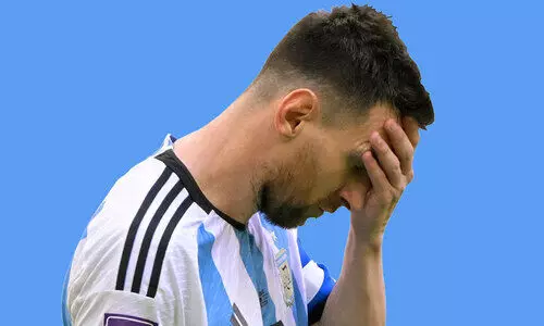 കിരീട പ്രതീക്ഷയുമായെത്തിയവർക്ക് ആദ്യ അങ്കത്തിൽ പിഴച്ചതെവിടെ? കിരീട പ്രതീക്ഷയുമായെത്തിയവർക്ക് ആദ്യ അങ്കത്തിൽ പിഴച്ചതെവിടെ?