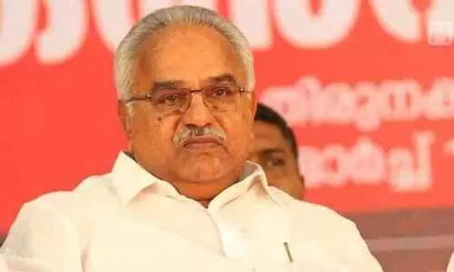 സാമ്പത്തിക ബുദ്ധിമുട്ടുള്ളതുകൊണ്ട് വസ്ത്രം ധരിക്കേണ്ടെന്ന് ആരെങ്കിലും പറയുമോ?; കാറുകൾ വാങ്ങുന്നതിനെ ന്യായീകരിച്ച് കാനം