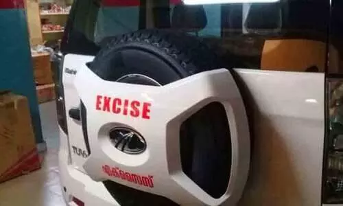 വിദ്യാർഥികൾക്ക് കള്ള് നൽകി; കള്ളുഷാപ്പ് പൂട്ടിച്ചു