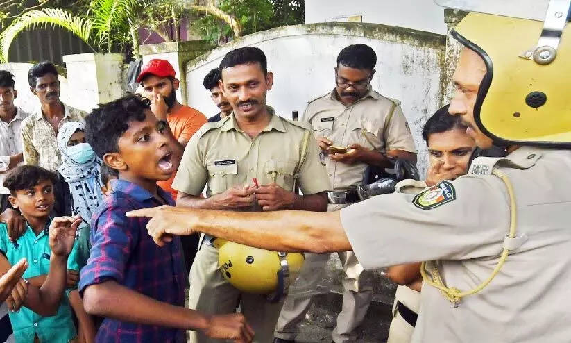 കോതി മാലിന്യപ്ലാന്‍റിനെതിരെ പ്രതിഷേധം കത്തി
