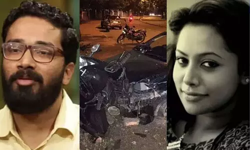 ശ്രീറാം വെങ്കിട്ടരാമന് തിരിച്ചടി; നരഹത്യക്കുറ്റം ഒഴിവാക്കിയതിന് സ്റ്റേ