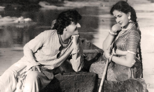 പാ​​ട്ടു​​ക​​ളു​​ടെ ച​​ക്ര​​വ​​ർ​​ത്തി