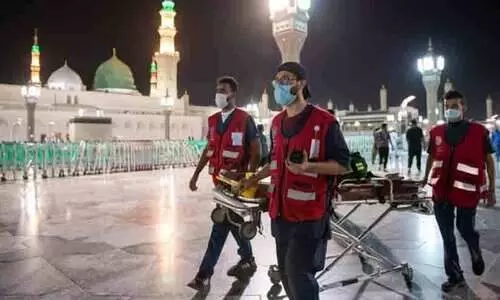 മസ്​ജിദുന്നബവിയുടെ മുറ്റത്ത്​ സ്​ത്രീക്ക്​ സുഖപ്രസവം