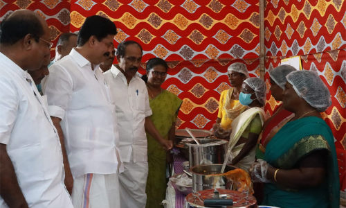 പനങ്ങാട് കായലിലെ എക്കൽ നീക്കാൻ 50 ലക്ഷം അനുവദിക്കുമെന്ന് റോഷി അഗസ്റ്റിൻ