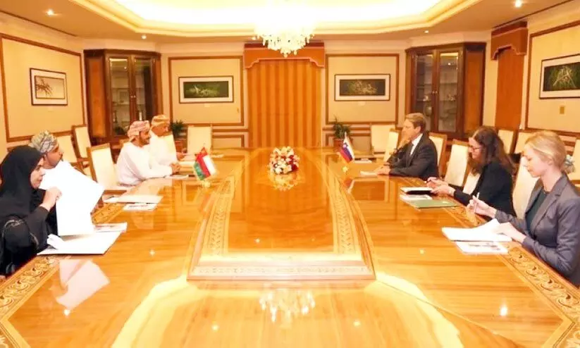 ഒമാനും സ്ലൊവീനിയയും ഉഭയകക്ഷി ബന്ധം ചർച്ചചെയ്തു ഒമാനും സ്ലൊവീനിയയും ഉഭയകക്ഷി ബന്ധം ചർച്ചചെയ്തു