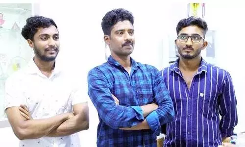 മ​ർ​ദ​ന​മേ​റ്റ മ​ല​യാ​ളി​ക​ൾ നാ​ട്ടി​ലെ​ത്തി