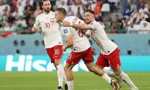 പെനാൽട്ടി പാഴാക്കി സൗദി നായകൻ; ആദ്യ പകുതിയിൽ പോളണ്ട് മുന്നിൽ