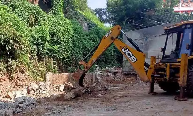 അമ്മാമ്പാറയിലെ കൈയേറ്റങ്ങൾ ഒഴിപ്പിക്കുന്നു