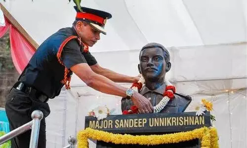 മേജർ സന്ദീപ് ഉണ്ണികൃഷ്ണന്റെ അർധകായ പ്രതിമ അനാച്ഛാദനം ചെയ്തു