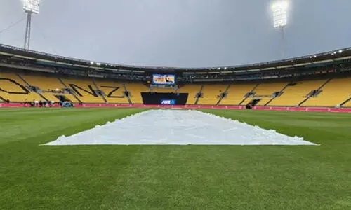 ന്യൂസിലൻഡിനെതിരെ ഇന്ത്യക്ക് ബാറ്റിങ്; സഞ്ജു ടീമിലില്ല; മത്സരം മഴ തടസ്സപ്പെടുത്തി