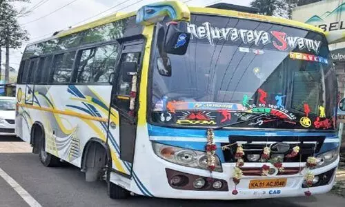 വ്യാജ രജിസ്ട്രേഷൻ നമ്പർ; തീർഥാടകർ സഞ്ചരിച്ച ബസ് പിടികൂടി