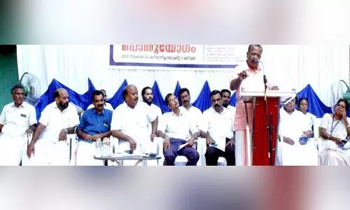 മൂന്നുപീടിക ബീച്ച് റോഡ്; സംരക്ഷണത്തിന് ആവശ്യം ശക്തം