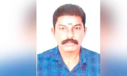 ക​ര​ൾ മാ​റ്റി​വെ​ക്ക​ൽ ശ​സ്ത്ര​ക്രി​യ​ക്ക്  യു​വാ​വ് ചി​കി​ത്സ സ​ഹാ​യം തേ​ടു​ന്നു