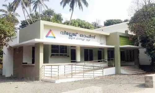 ഇ​യ്യാ​ൽ-​ചി​റ​നെ​ല്ലൂ​ർ വി​ല്ലേ​ജ് ഓ​ഫി​സ് ഇ​നി സ്മാ​ർ​ട്ട്