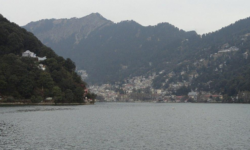 നൈനിലെ സുഖത്തൽ തടാകത്തിലെകരയിലെ നിർമാണം  നിർത്തിവെക്കണമെന്ന് ഉത്തരാഖണ്ഡ് ഹൈക്കോടതി