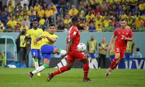 ക്ലാസ് കാസിമിറോ; സ്വിസ് പൂട്ട് പൊളിച്ച് കാനറിപ്പട പ്രീക്വാർട്ടറിലേക്ക്