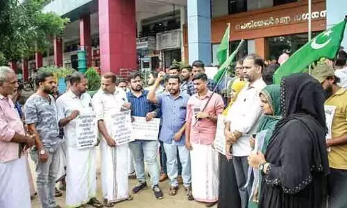 വ്യാ​ജ പ​ട്ട​യ​ത്തി​ൽ ഭൂ​മി ത​ട്ടി​പ്പ് കേ​സ്: കൗ​ൺ​സി​ല​ർ​ക്ക് മു​ൻ‌​കൂ​ർ ജാ​മ്യം