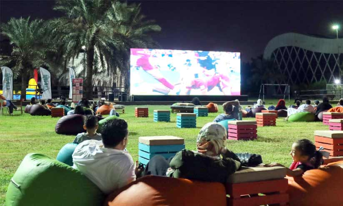 അ​ജ്മാ​ൻ ഫാ​ൻ​സോ​ണി​ല്‍ ബി​ഗ്‌ സ്ക്രീ​ൻ ക​ളി കാ​ണാം