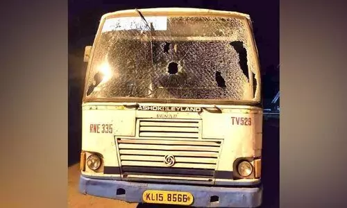 കെ.എസ്.ആർ.ടി.സി ബസുകൾക്കുനേരെ ആക്രമണം