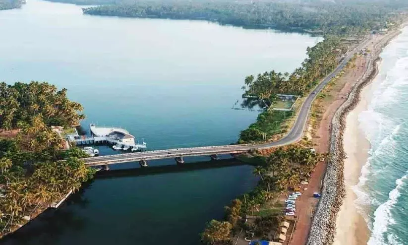 കാപ്പിൽ തീരം സഞ്ചാരികളുടെ പറുദീസ, മരണക്കയവും