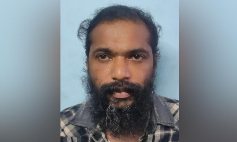ഉത്സവത്തിനിടെ വാക്കുതര്ക്കം: യുവാവിനെ ആക്രമിച്ചയാൾ പിടിയില് ഉത്സവത്തിനിടെ വാക്കുതര്ക്കം: യുവാവിനെ ആക്രമിച്ചയാൾ പിടിയില്