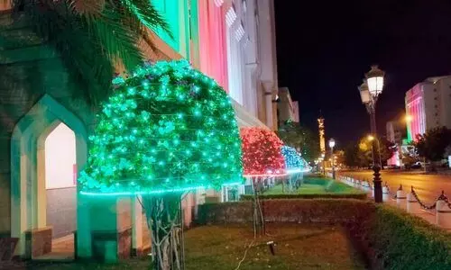 ഒമാനിൽ അവധി ആരംഭിച്ചു; വിനോദസഞ്ചാര കേന്ദ്രങ്ങളിൽ തിരക്കേറും