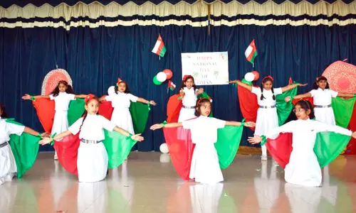 ദേ​ശീ​യ​ദി​നാ​ഘോ​ഷ പ​രി​പാ​ടി