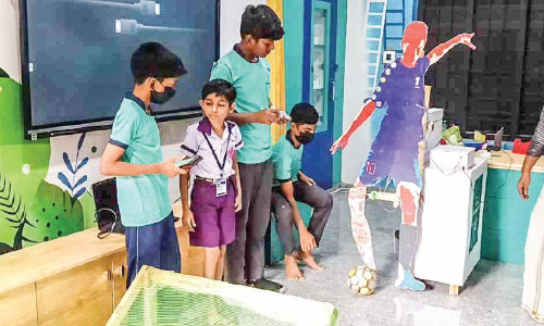 നിർമിത ബുദ്ധിയിൽ ഒരുങ്ങി മികവിന്റെ യന്തിരന്മാർ