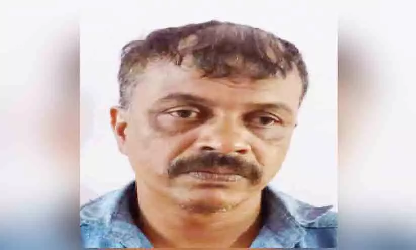 മദ്യവുമായി പിടിയിൽ മദ്യവുമായി പിടിയിൽ