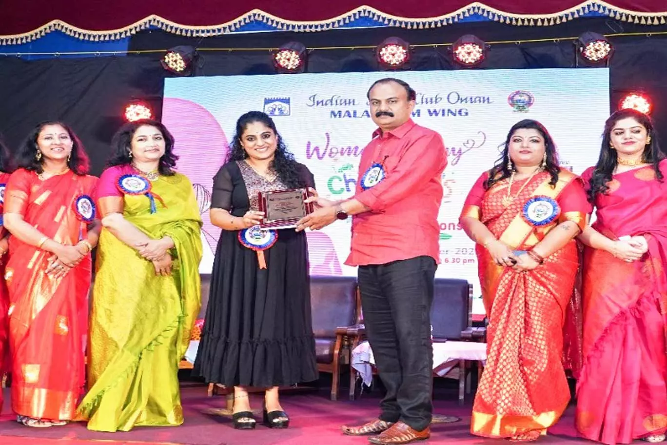 വ​നി​ത​ദി​ന​വും ശി​ശു​ദി​ന​വും ആ​ഘോ​ഷി​ച്ചു