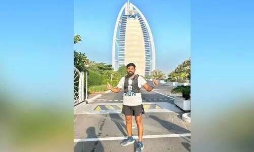 ഇ​മാ​റാ​ത്തി​ന്​ ആ​ദ​ര​വാ​യി സ​തീ​ഷി​ന്‍റെ  ഓട്ടം; ക​ണ്ടു​തീ​ർ​ത്ത​ത്​ 51 പ്ര​ധാ​ന സ്ഥ​ല​ങ്ങ​ൾ