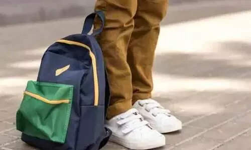 സ്കൂൾ ബാഗിലെ പരിശോധന: ബാലാവകാശ കമീഷൻ കേസെടുത്തു