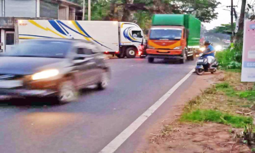 അപകടക്കുരുക്കിൽ മുഴപ്പിലങ്ങാട് യൂത്ത് ജങ്ഷൻ