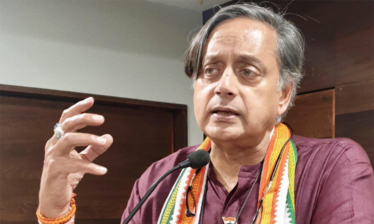Shashi Tharoor