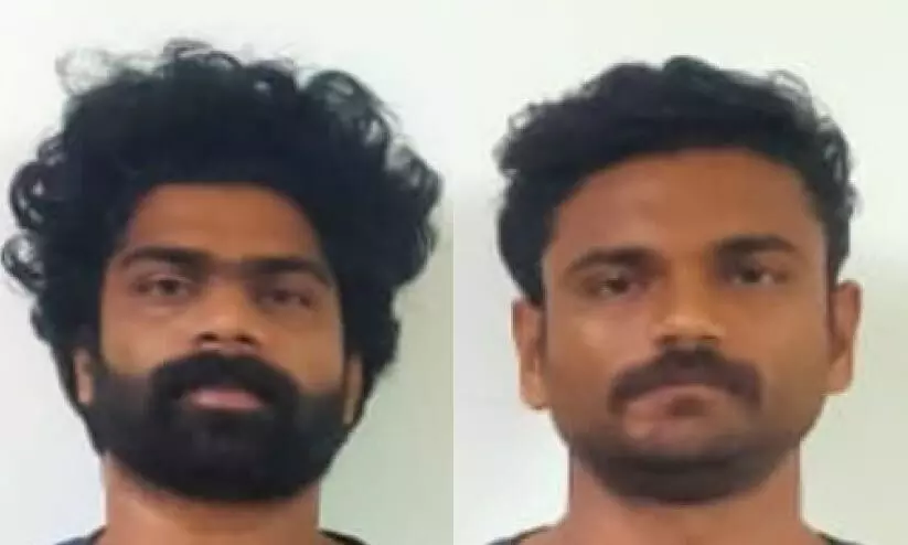 ട്രെയിനിന് കല്ലേറ്; യുവാക്കൾ അറസ്റ്റിൽ ട്രെയിനിന് കല്ലേറ്; യുവാക്കൾ അറസ്റ്റിൽ