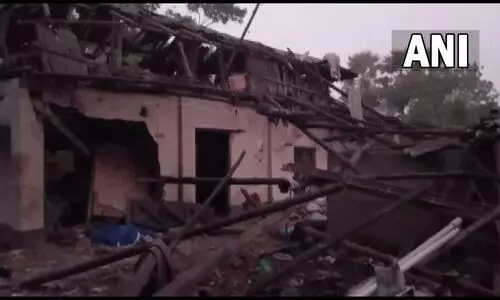 പശ്ചിമബംഗാളിൽ തൃണമൂൽ കോൺഗ്രസ് നേതാവിന്റെ വീട്ടിൽ സ്ഫോടനം; മൂന്ന് പേർ കൊല്ലപ്പെട്ടു