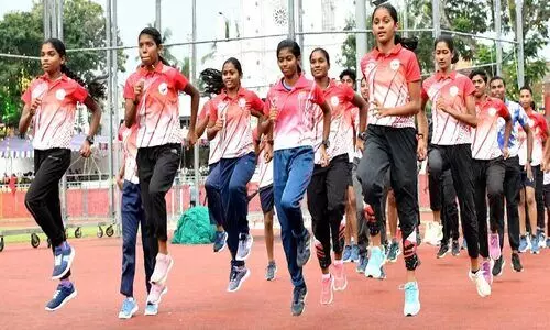 സംസ്ഥാന സ്കൂൾ കായികമേള: കൗമാരകേരളത്തെ വരവേറ്റ് തലസ്ഥാനം; നാല് ദിനരാത്രങ്ങൾ, 2737 കായികതാരങ്ങൾ സംസ്ഥാന സ്കൂൾ കായികമേള: കൗമാരകേരളത്തെ വരവേറ്റ് തലസ്ഥാനം; നാല് ദിനരാത്രങ്ങൾ, 2737 കായികതാരങ്ങൾ