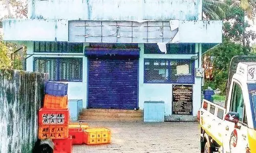 ആധുനിക മത്സ്യമാർക്കറ്റ്; കച്ചവടക്കാർ കൈയൊഴിഞ്ഞു