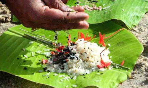 ബലിപ്പുരകള്‍ ഇല്ല; പമ്പയിലെ ബലിതര്‍പ്പണ ചടങ്ങുകള്‍ മുടങ്ങി