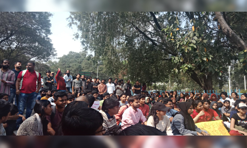 വിദേശ വിദ്യാർഥിനിക്ക് നേരെ ലൈംഗിക അതിക്രമം; സർവകലാശാല അധ്യാപകനെ സസ്‍പെൻഡ് ചെയ്തു